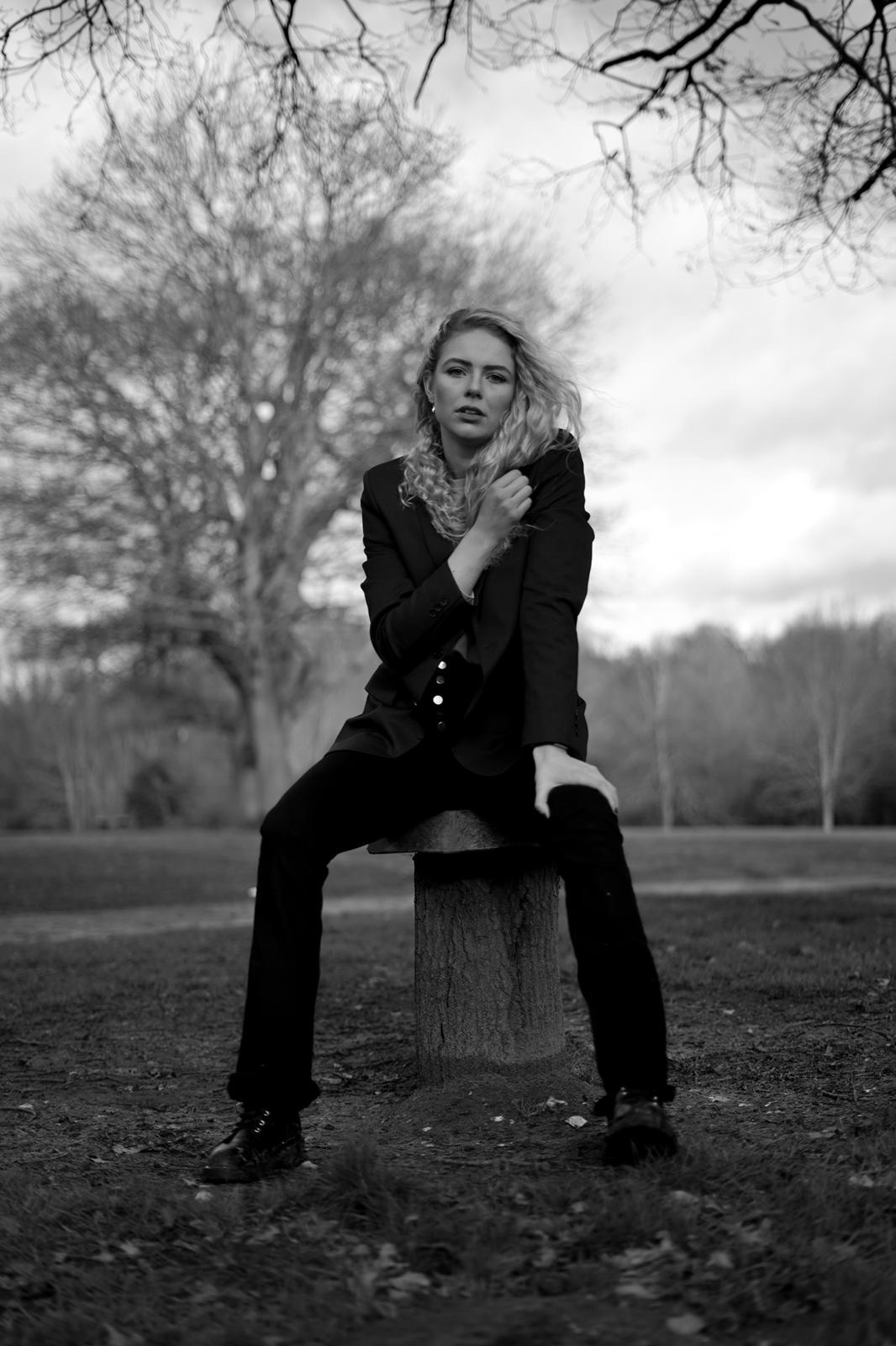 Molly — Model & Hostess in Greater London photo 4