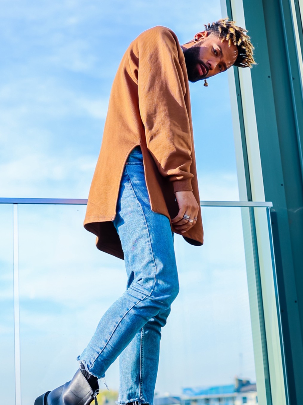 Lyston — Model & Host in Greater London photo 3