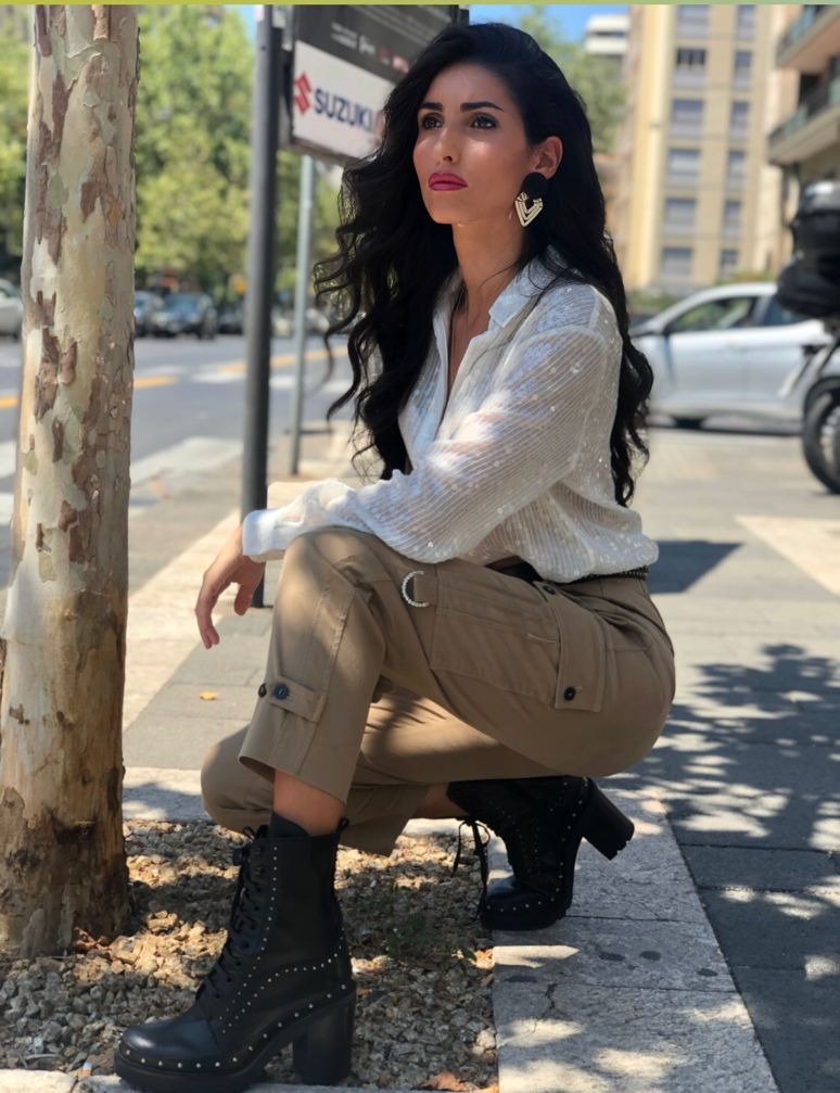 Sandra — Model & Hostess in Milan photo 1