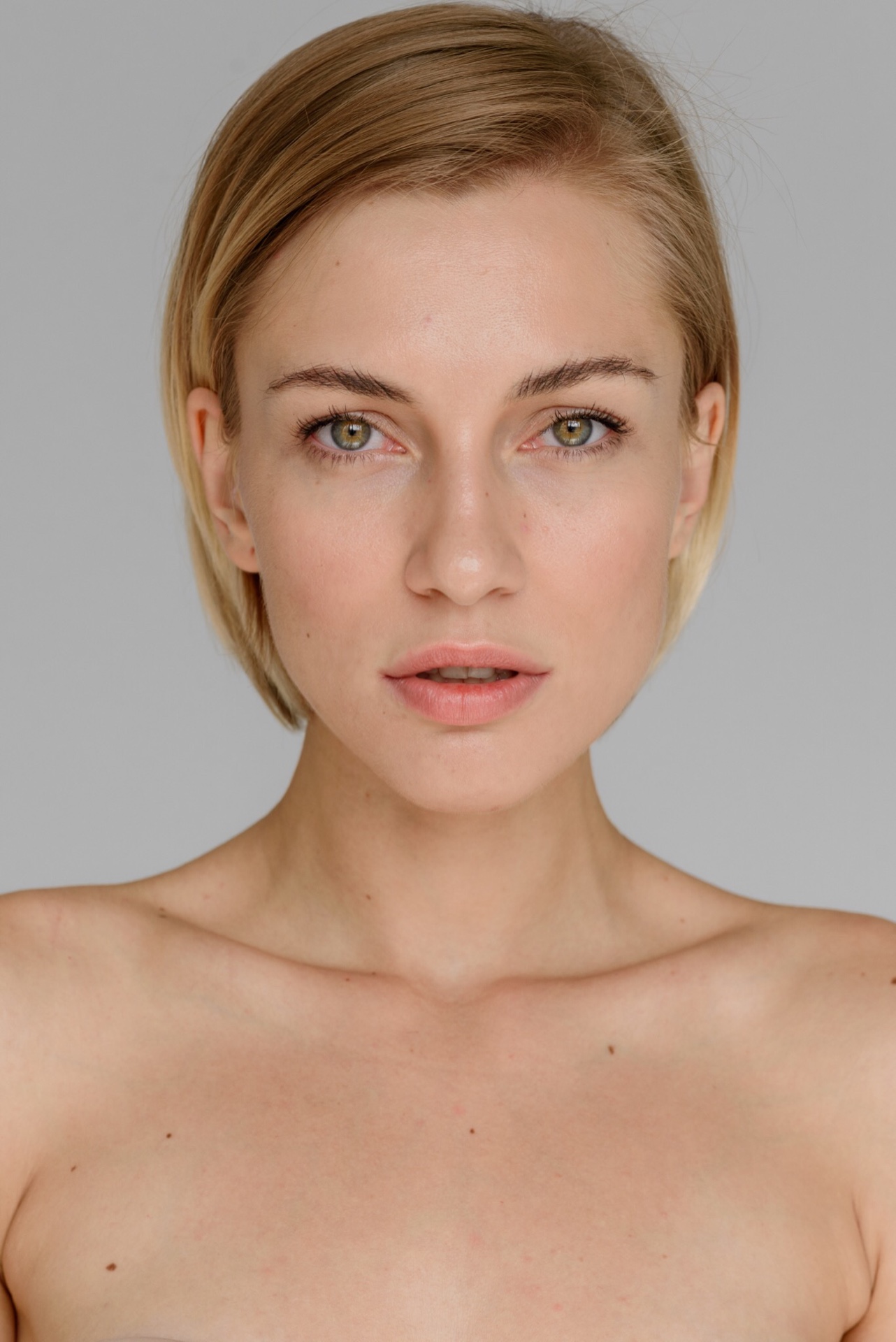 Anastasiia — Model & Hostess in Ł&oacute;dź photo 1