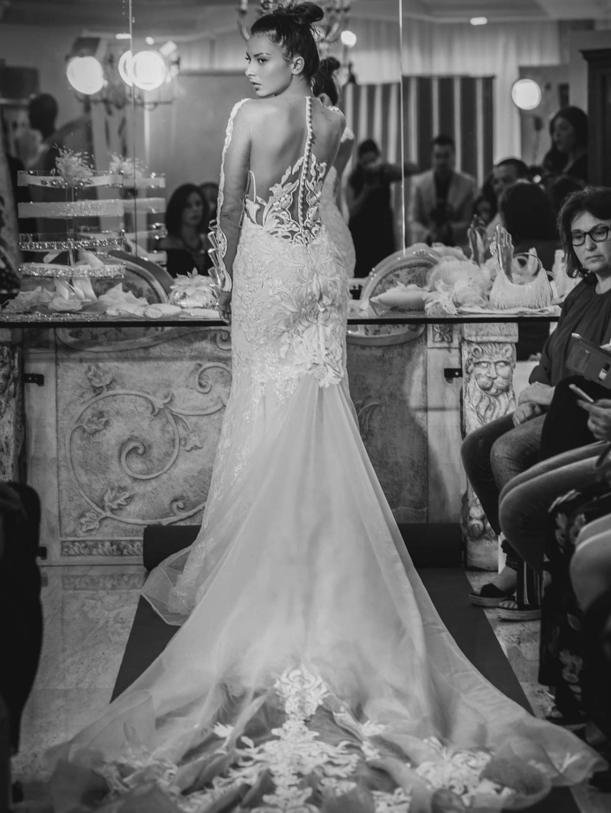 Isabella — Model & Hostess in Napoli photo 2