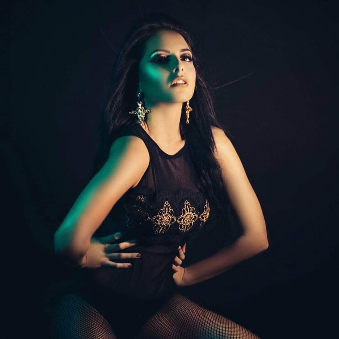 Isabella — Model & Hostess in Napoli photo 6