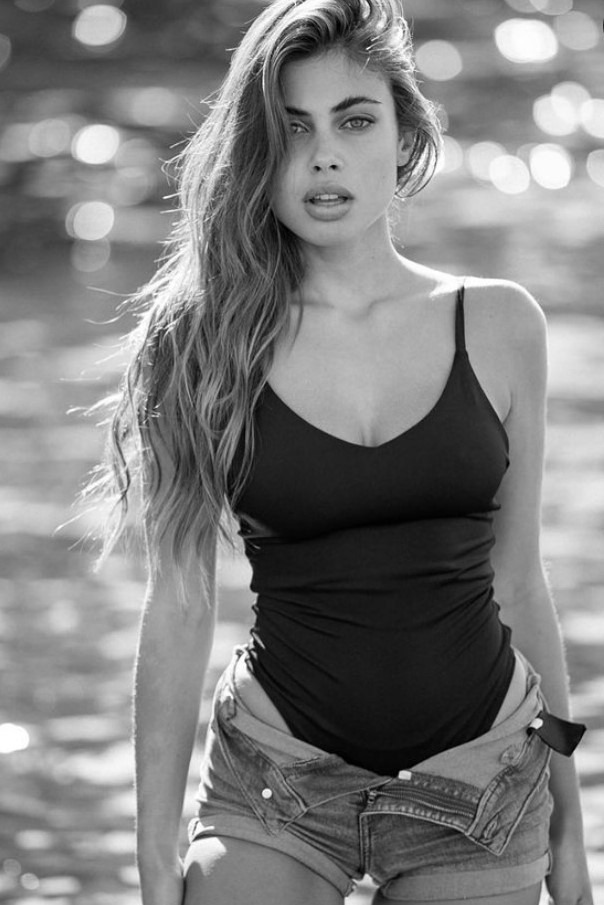 Sabrina — Model & Hostess in Napoli photo 11