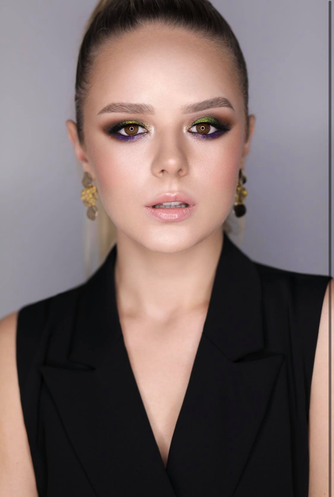 Romina — Model & Hostess in Brașov photo 4