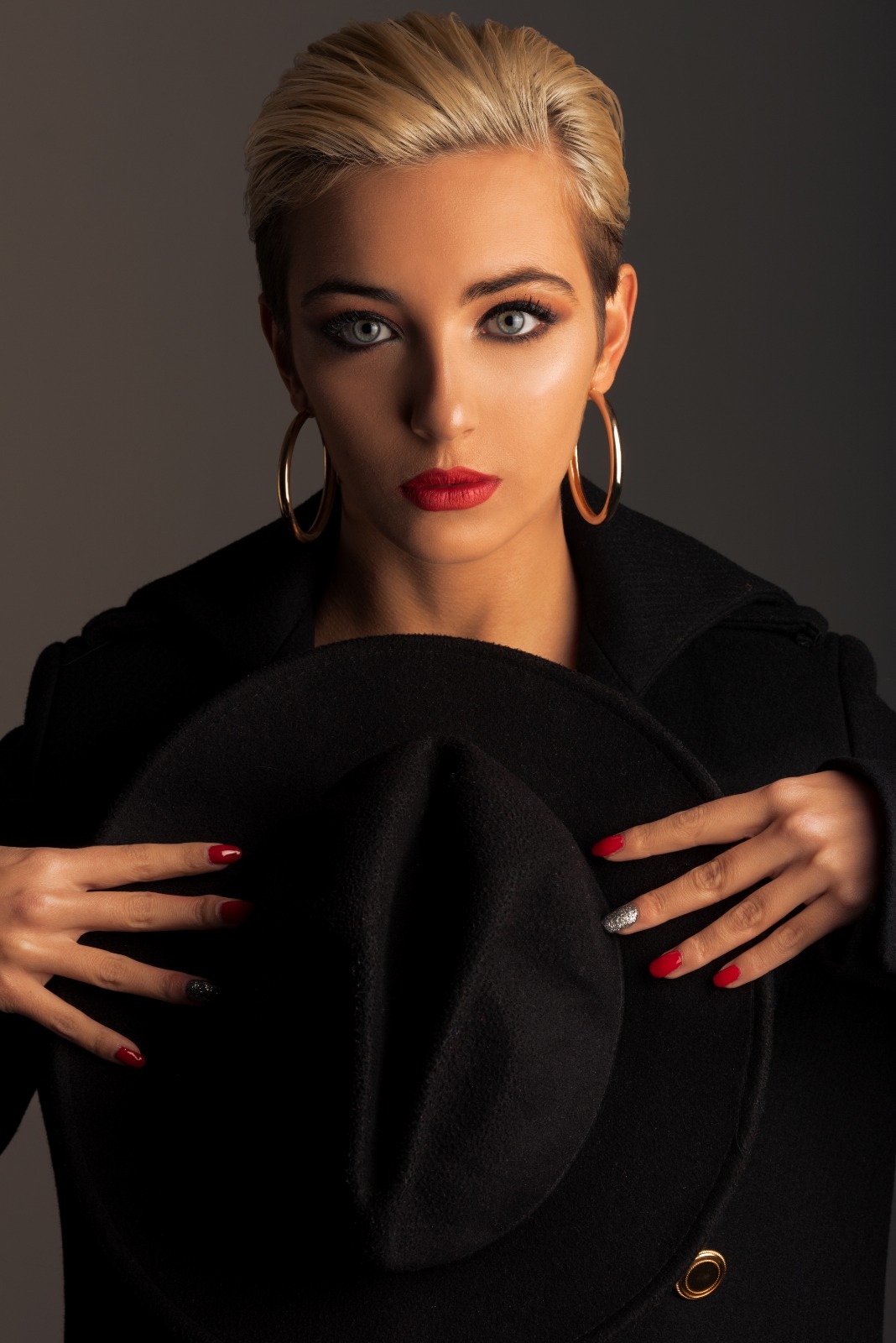 Nunzia — Model & Hostess in Milan photo 5