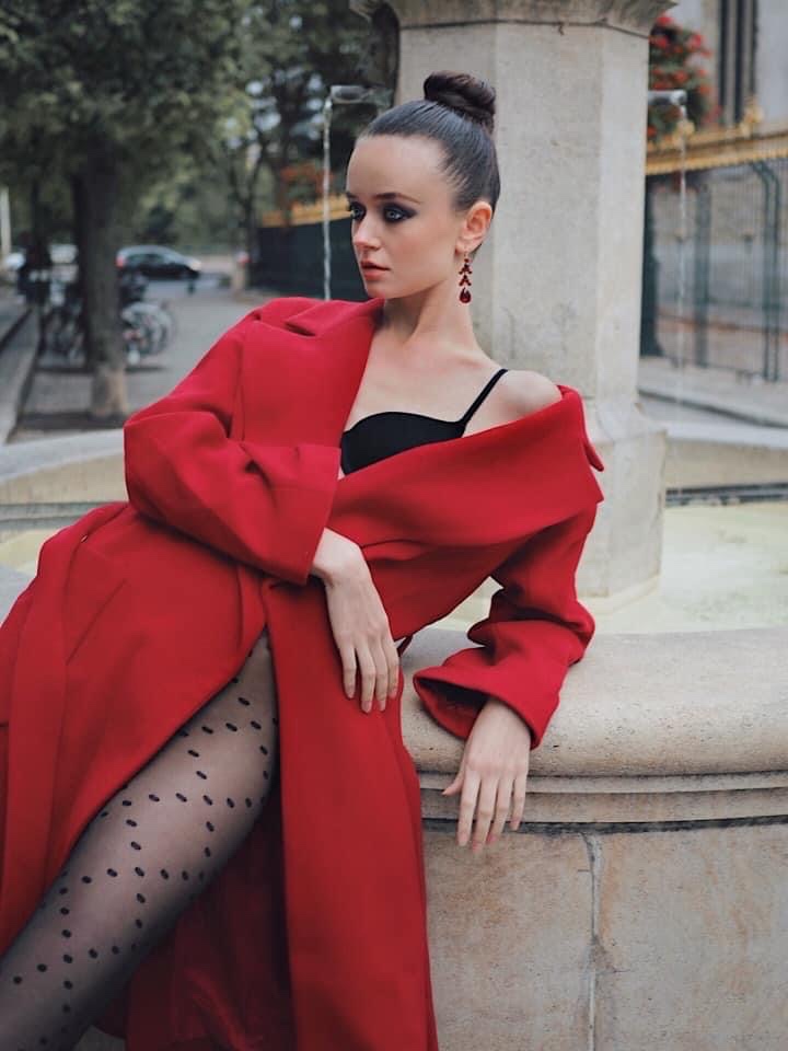 Sofiia — Model & Hostess in Paris photo 33