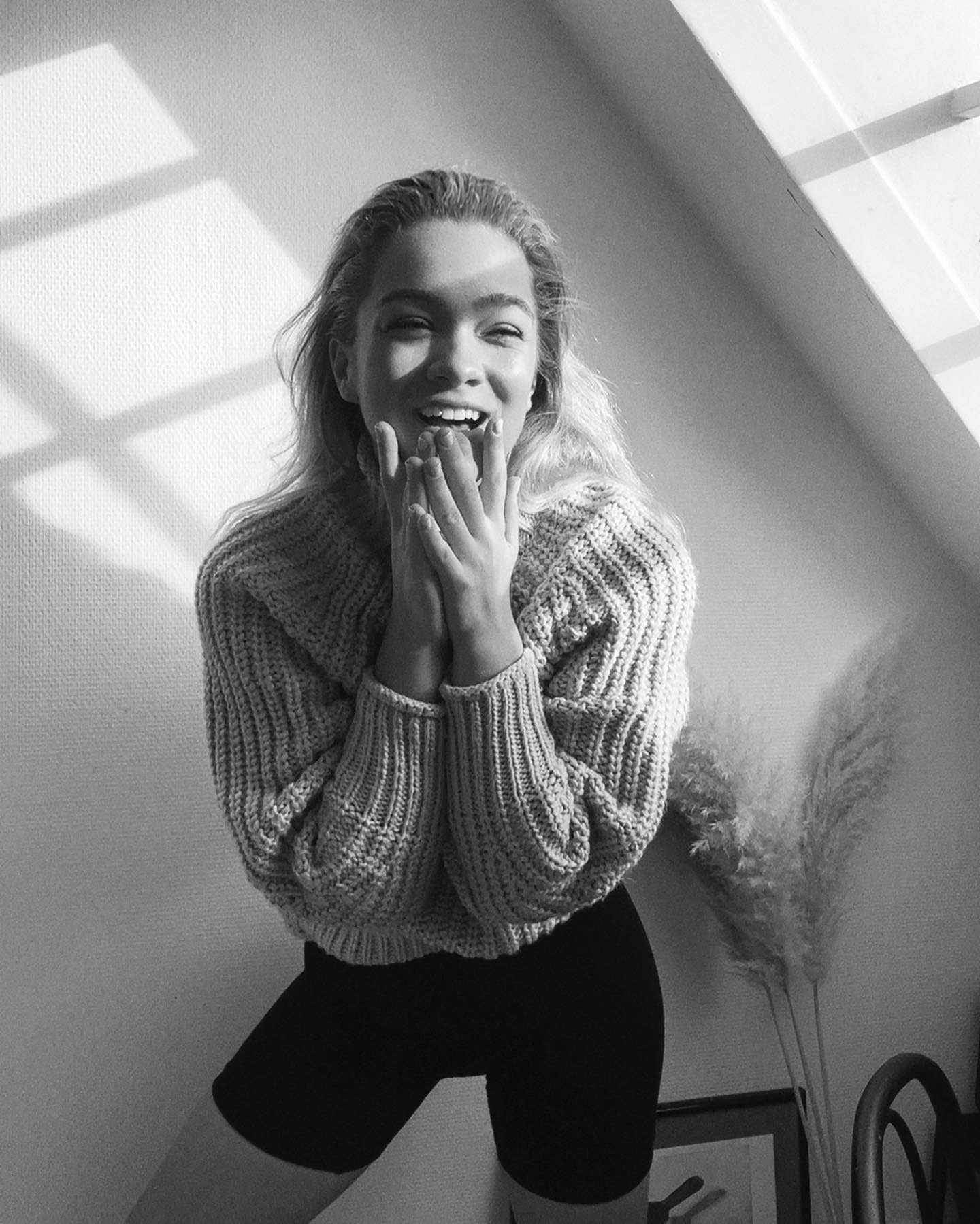 Indya — Model & Hostess in Paris photo 22