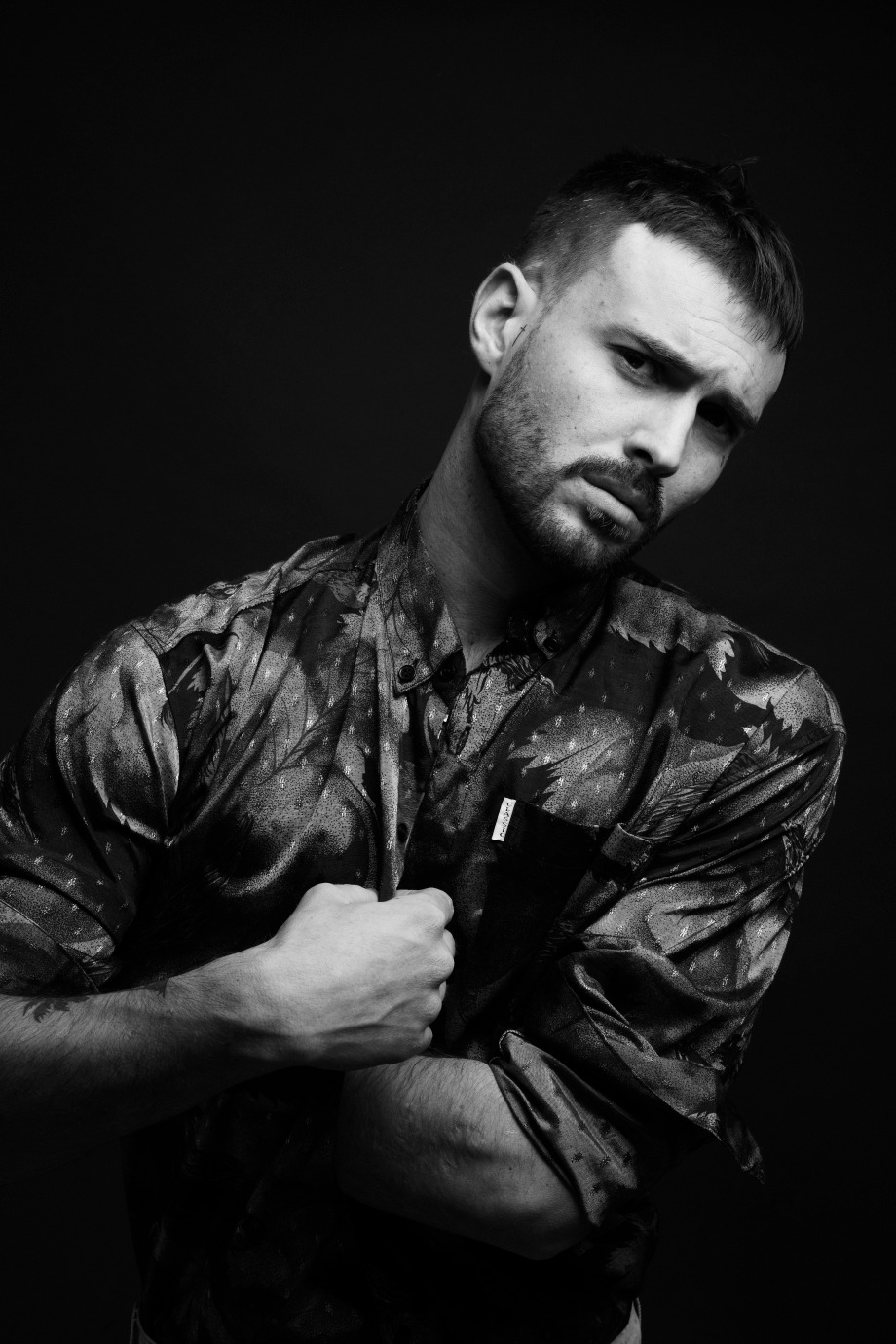Guillaume — Model & Host in Suresnes photo 4