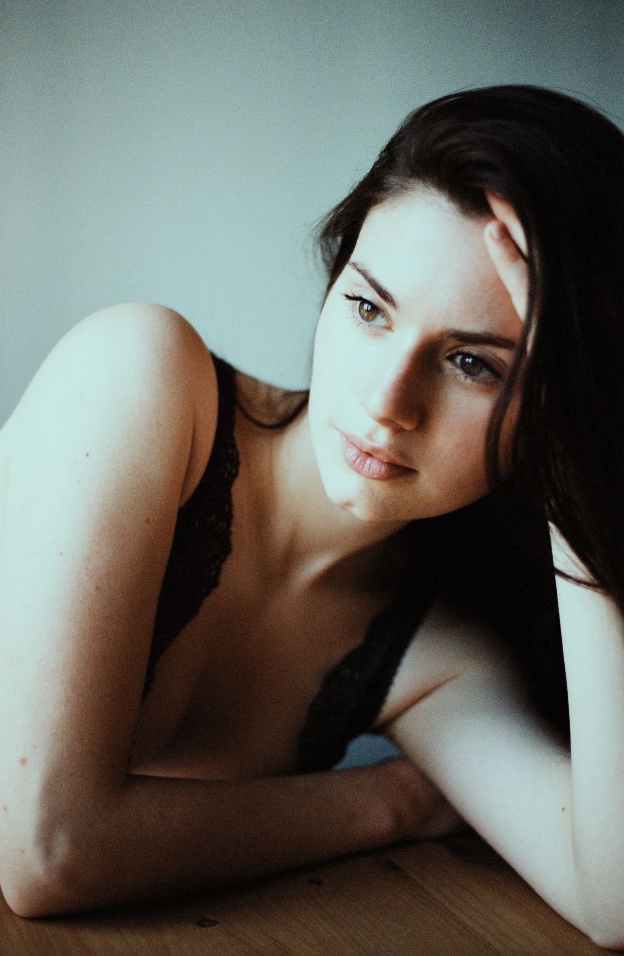 Marie — Model & Hostess in Paris photo 3