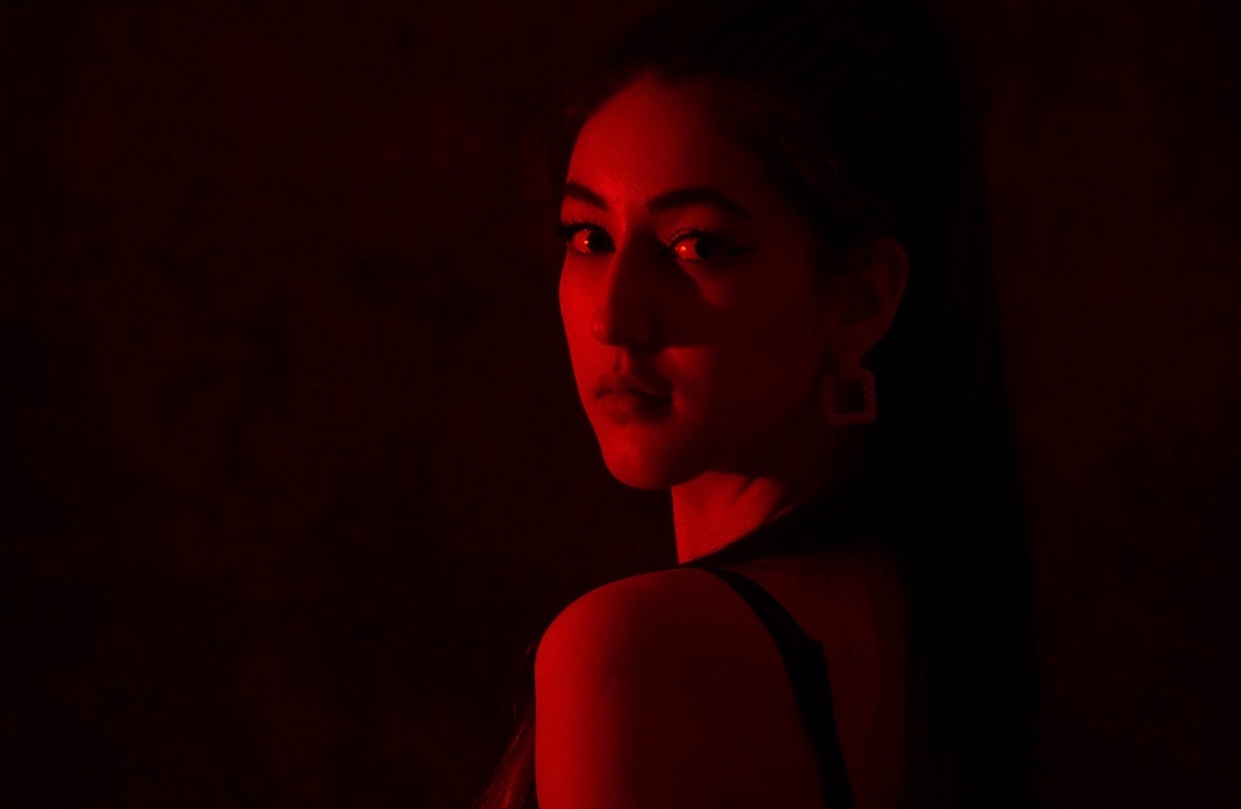 Lamia — Model & Hostess in Villejuif photo 5