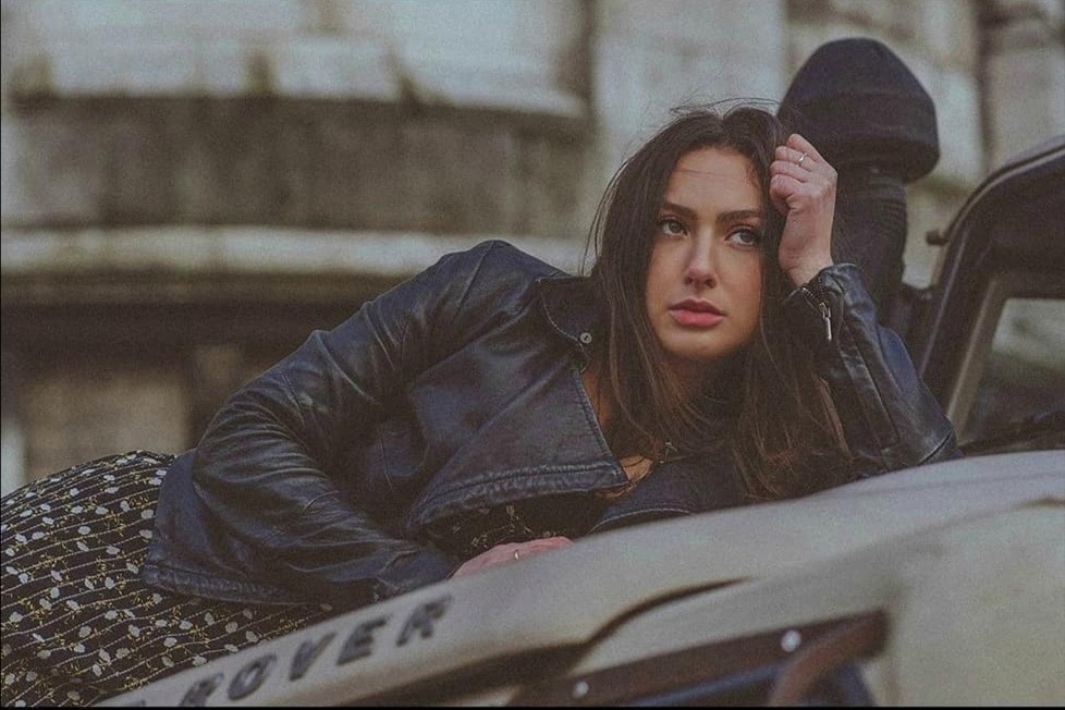 L&eacute;ora — Model & Hostess in Paris photo 1