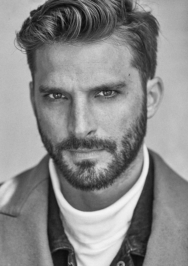Julien — Model & Host in Lille photo 7