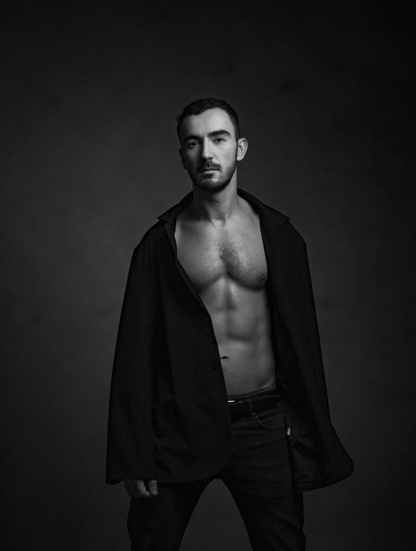 Olivier — Model & Host in Le Chesnay-rocquencourt photo 4