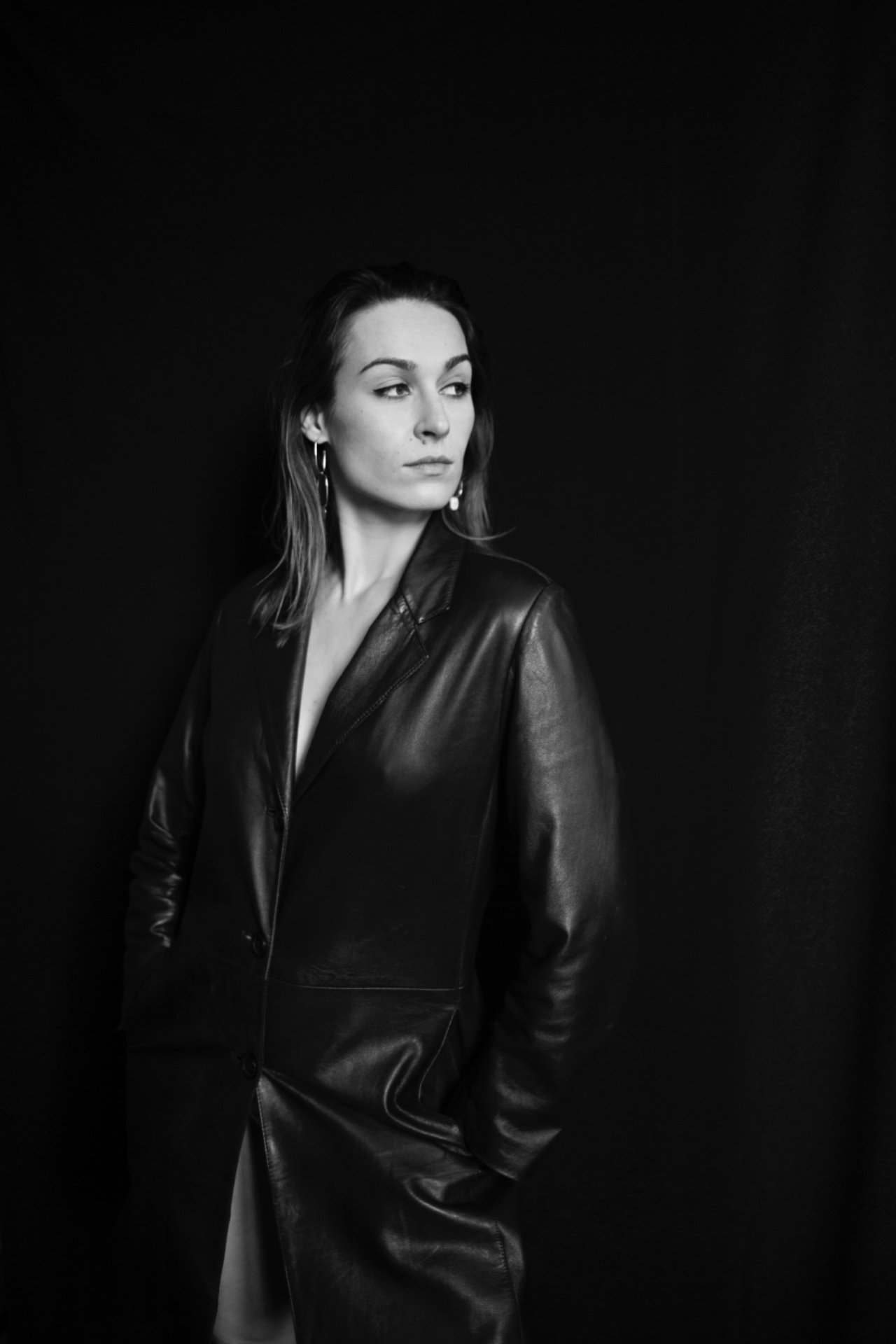 Laure — Model & Hostess in Paris photo 7