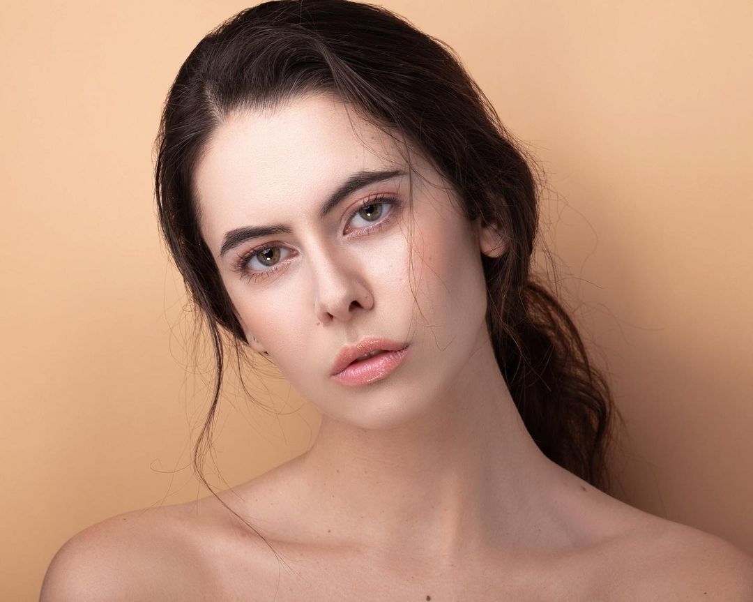 ANA&iuml;S — Model in Paris | Eye On Model