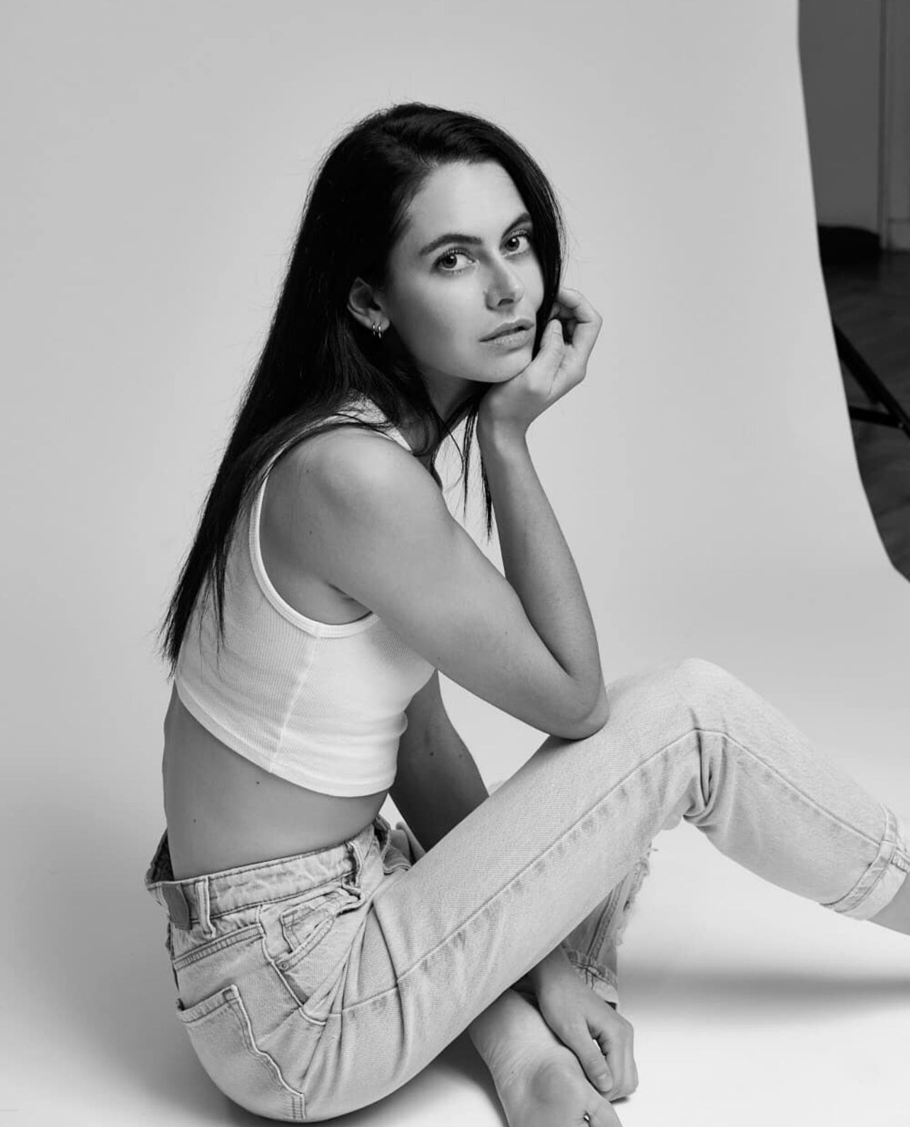 Ana&iuml;s — Model & Hostess in Paris photo 1