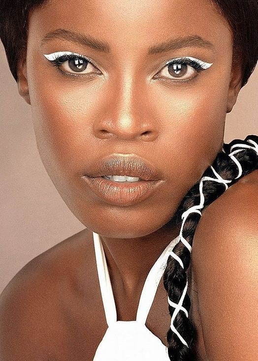 AJIRI — Model in Viale | Eye On Model