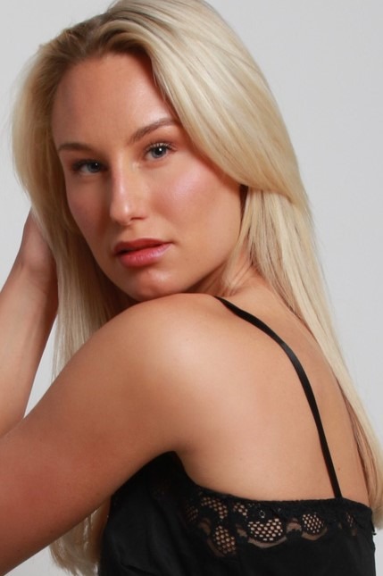 CAMILLA — Model in Marbella | Eye On Model