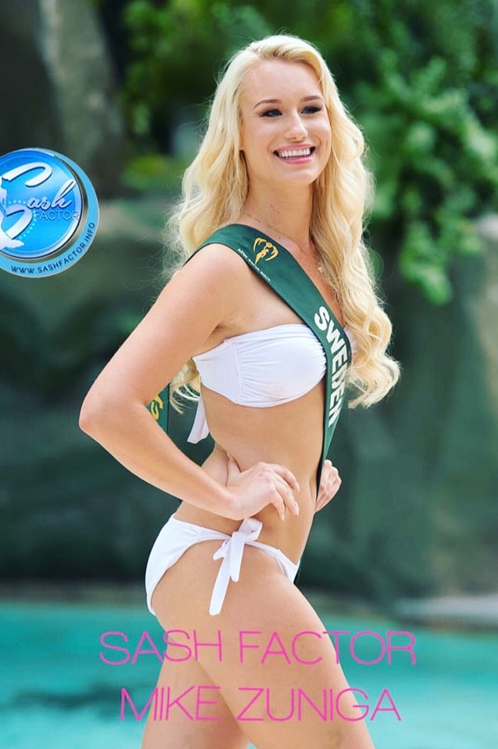 Camilla — Model & Hostess in Marbella photo 31