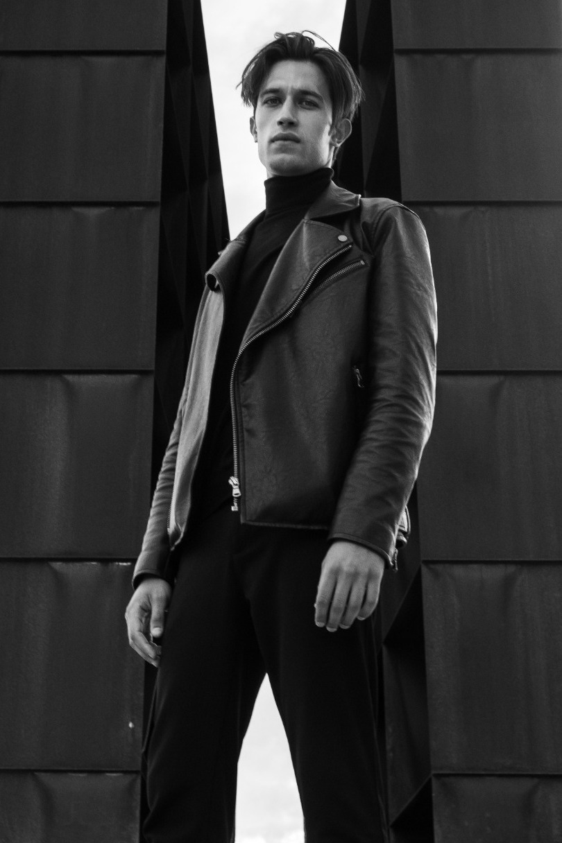 Michele — Model & Host in Milano photo 6