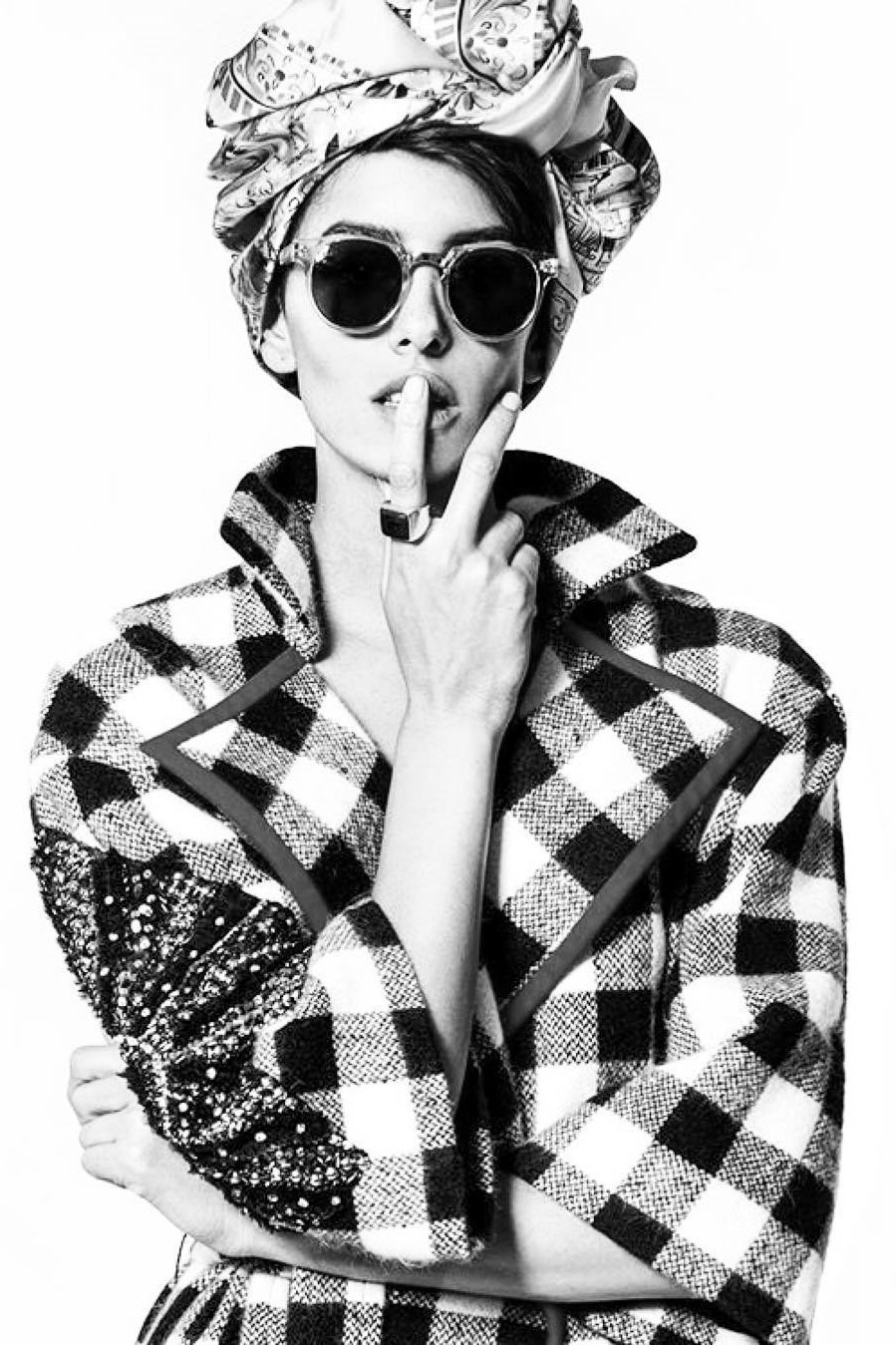 Carola photo 19 | Eye On Model