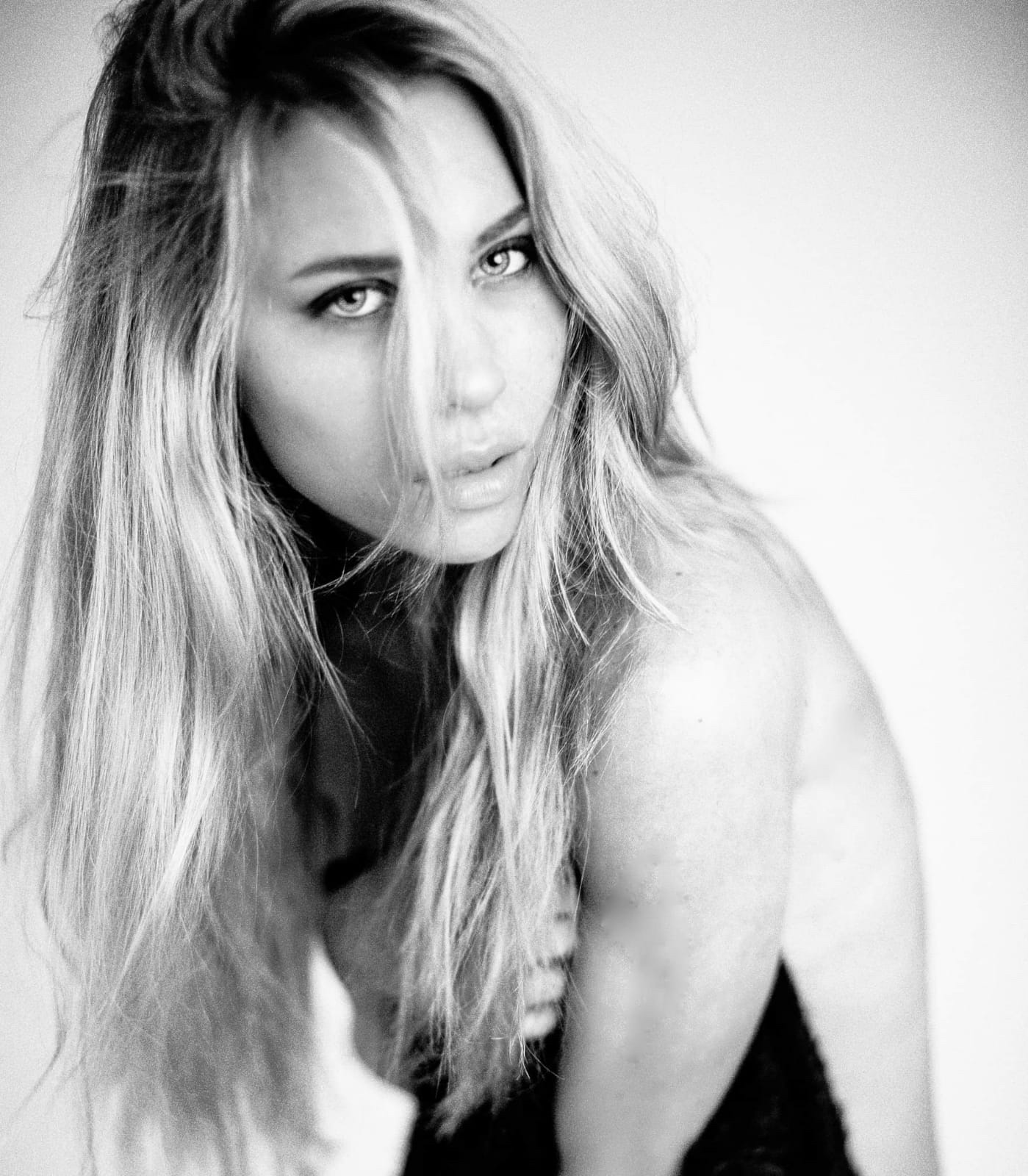 Michelle — Model & Hostess in Miami photo 9