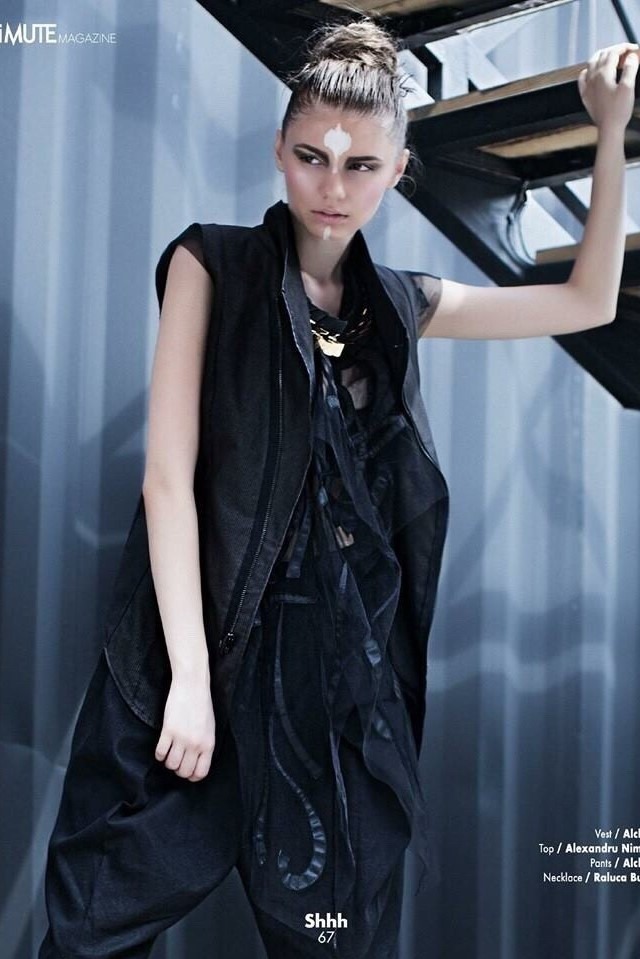 Catalina — Model & Hostess in London photo 32