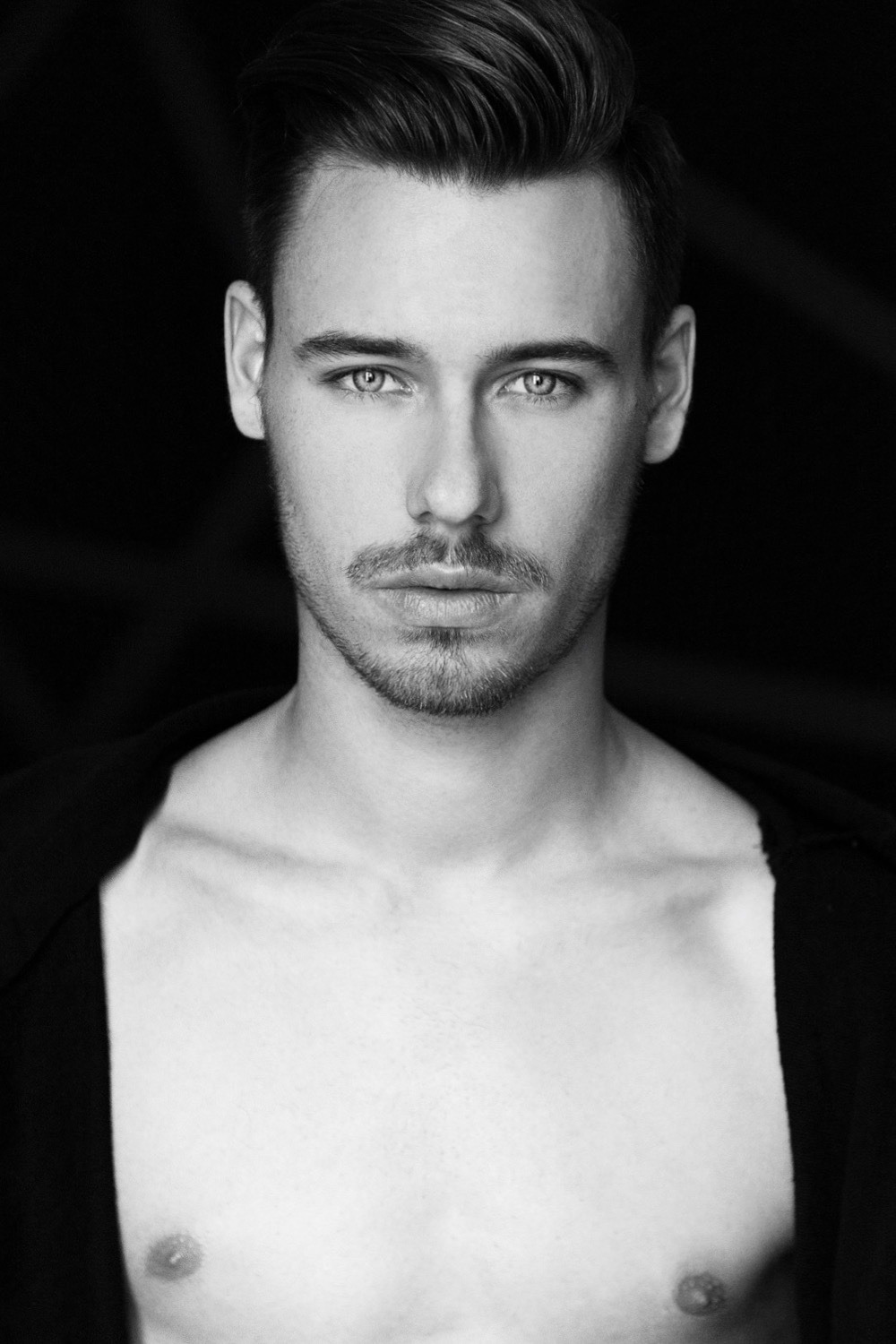 NICOL&ograve; — Model in Milano | Eye On Model