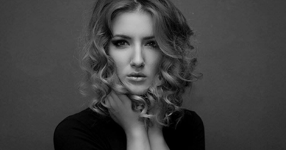 Almedina — Model & Hostess in Budapest photo 2