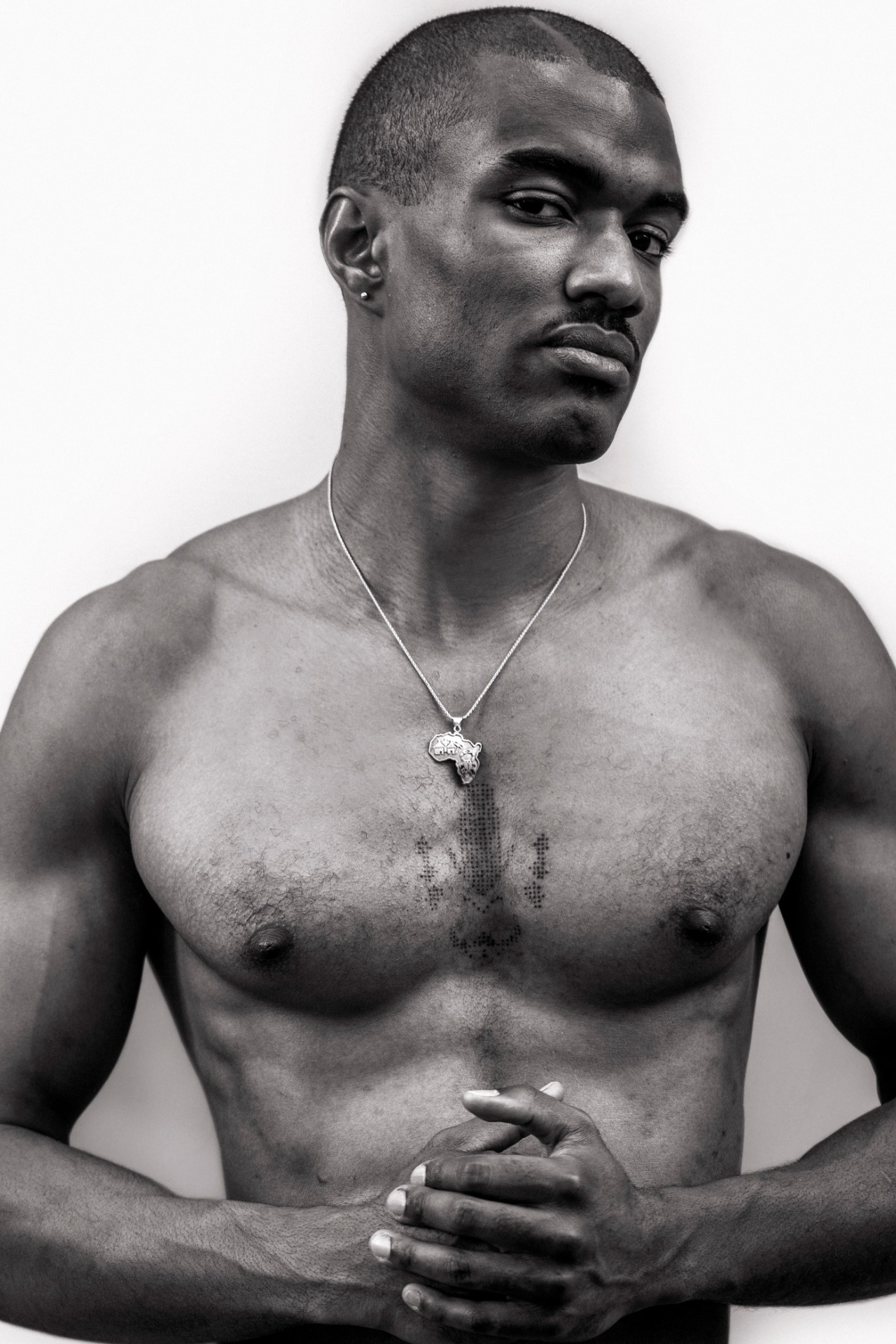 Jimi — Model & Host in Roma photo 14