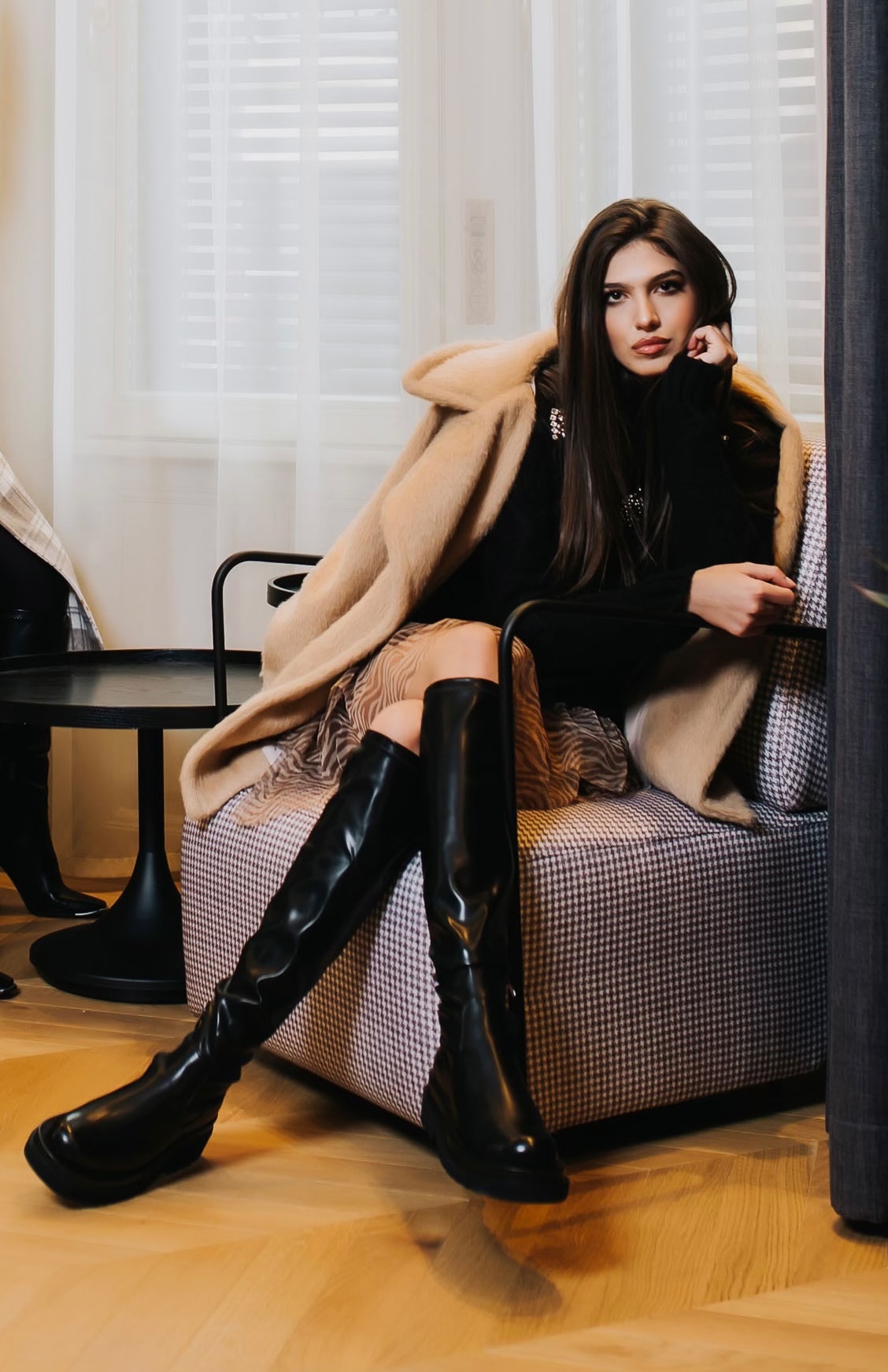 Maria — Model & Hostess in Bucharest photo 9