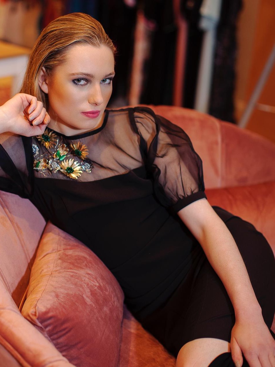 Jasmine — Model & Hostess in Greater London photo 1