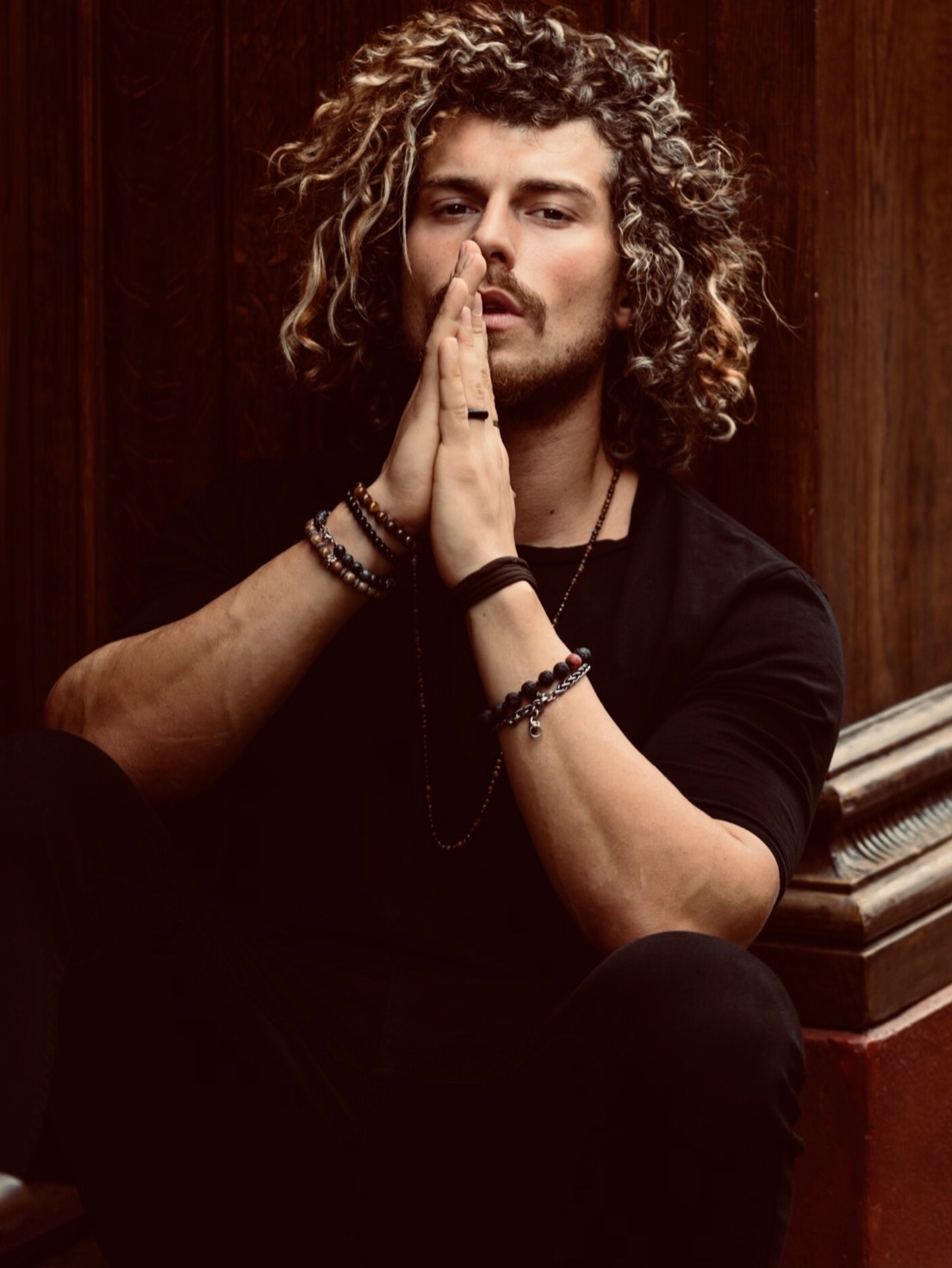 Roberto — Model & Host in Taplow photo 2
