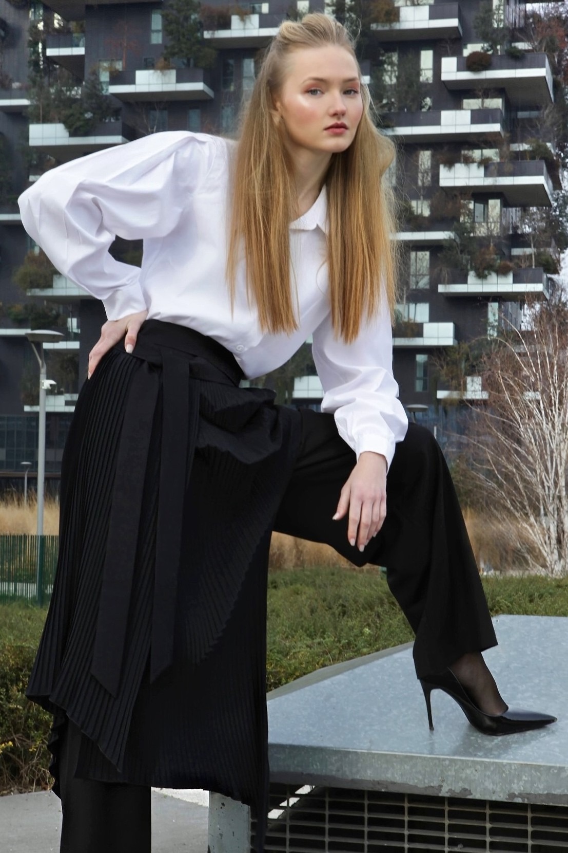 Santa — Model & Hostess in Milan photo 6