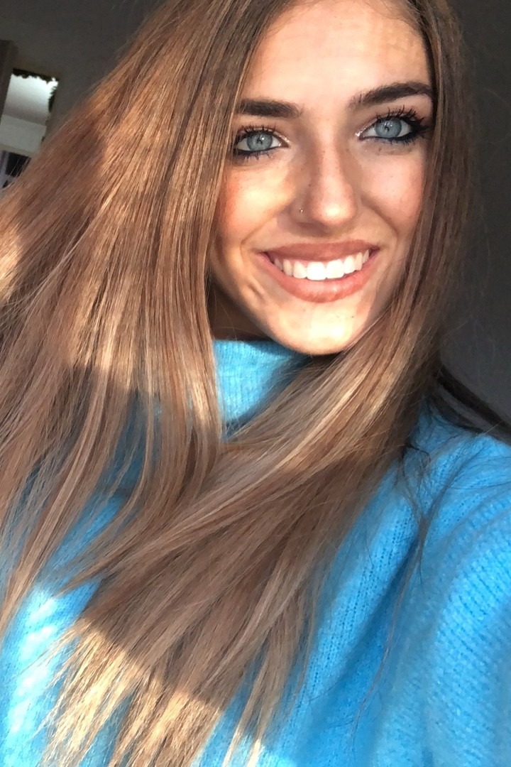 Nicole — Model & Hostess in Ciampino photo 10