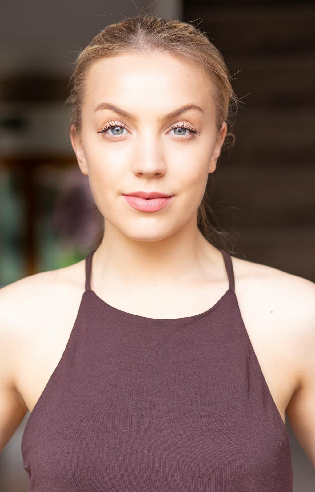 Tessa — Model & Hostess in Greater London photo 3