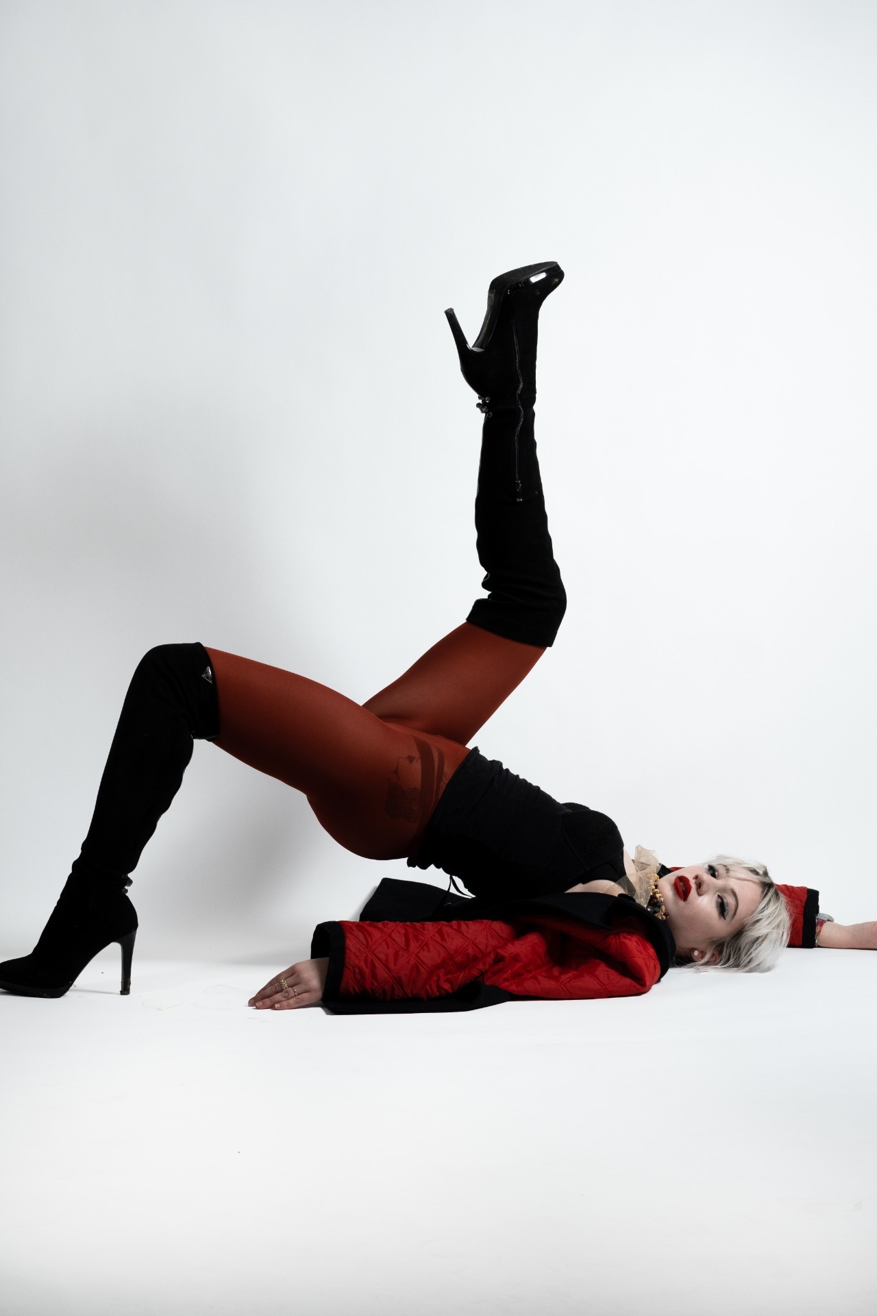Silvia — Model & Hostess in Milano photo 18