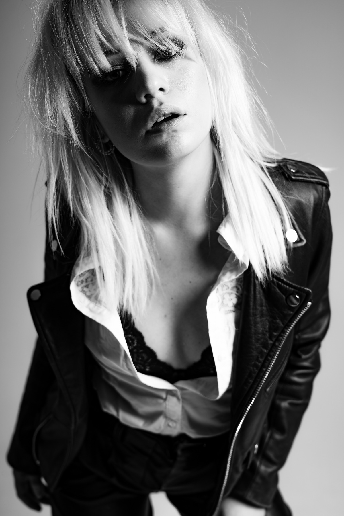 Silvia — Model & Hostess in Milano photo 8
