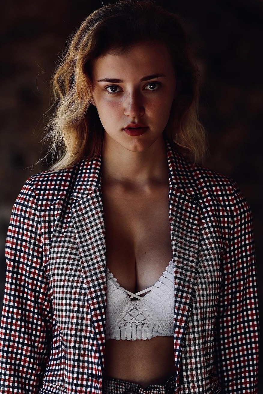 Lisa — Model & Hostess in Nice photo 2