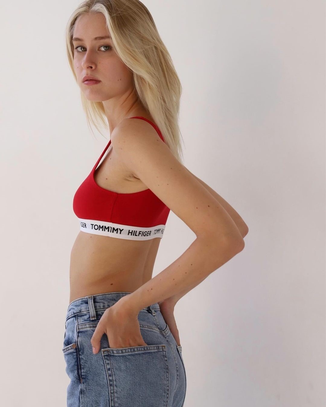 Nicole — Model & Hostess in Milano photo 3
