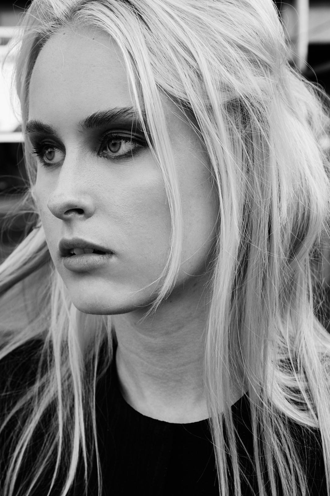 Nicole — Model & Hostess in Milano photo 5
