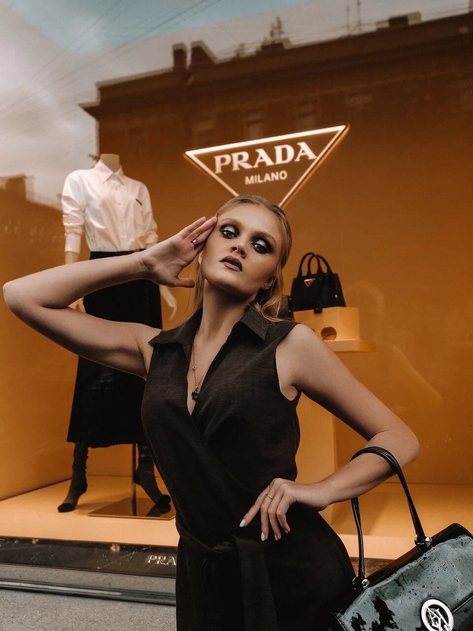 Polina — Model & Hostess in СПБ photo 1