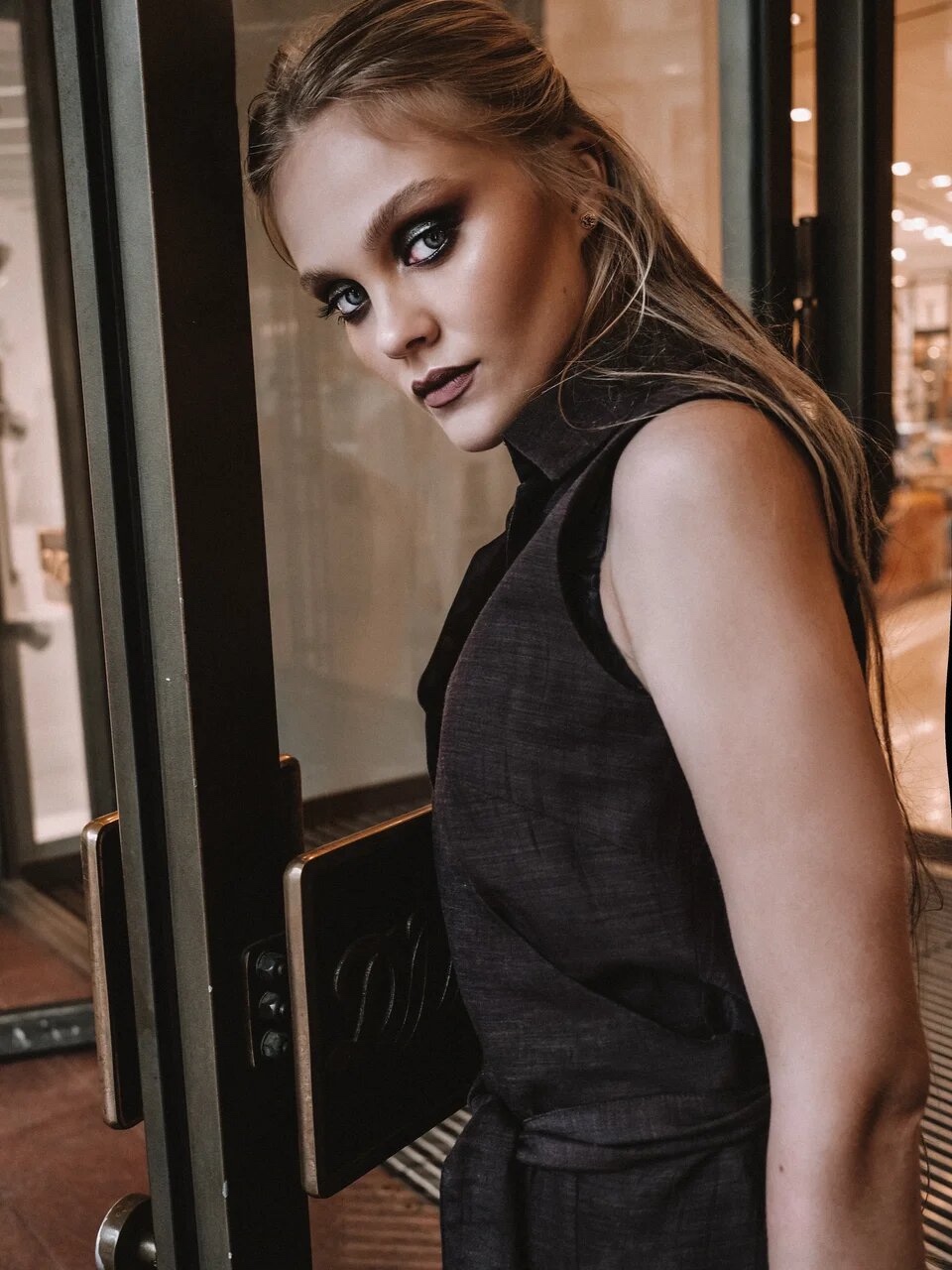 Polina — Model & Hostess in СПБ photo 4