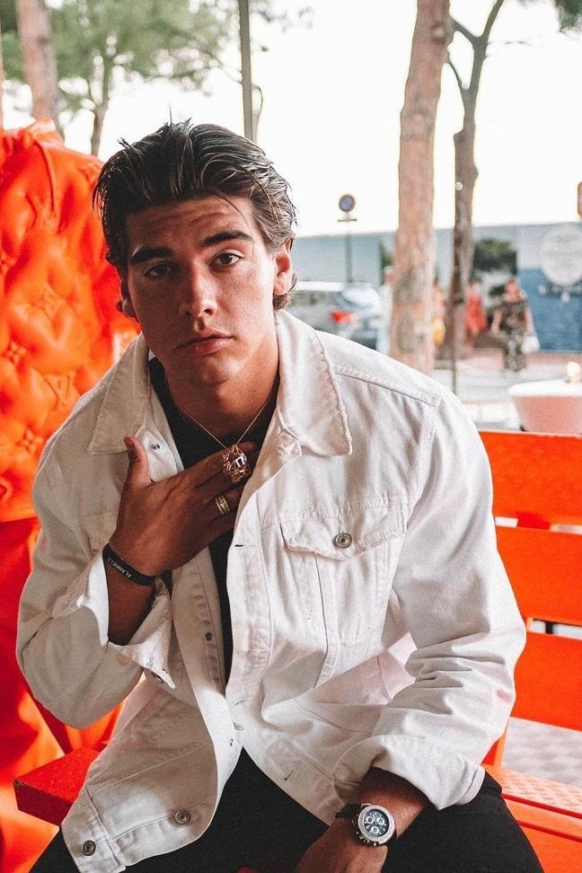 Alessandro — Model & Host in Эз photo 1