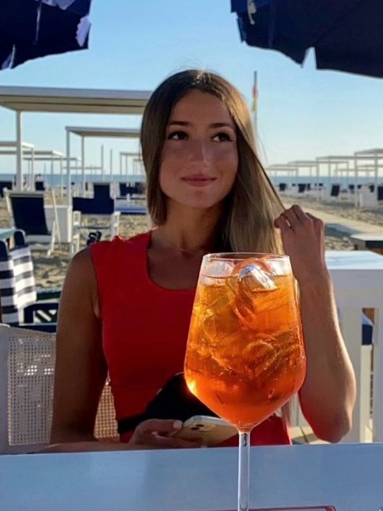 Beatrice — Model & Hostess in Pietrasanta photo 2
