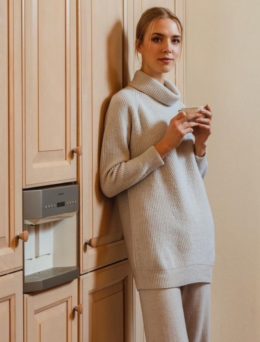 Rasa — Model & Hostess in Capannori photo 1