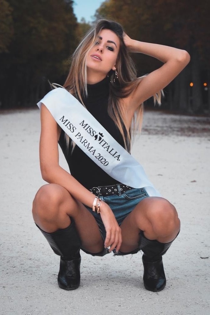 Elena — Model & Hostess in Parma photo 2