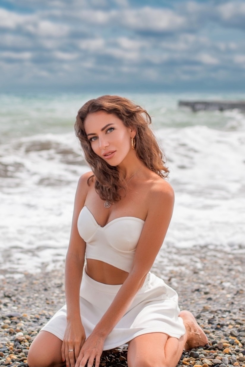 Karina — Model & Hostess in Dubai photo 7
