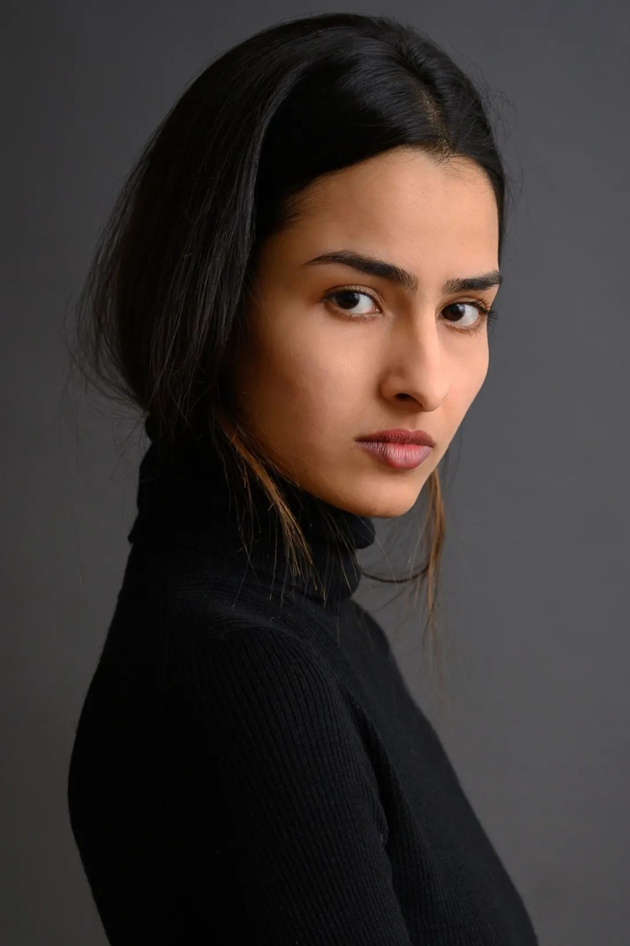 PRIYA — Model in Paris | Eye On Model