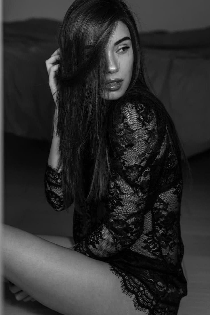 Chiara — Model & Hostess in Casalecchio Di Reno photo 6